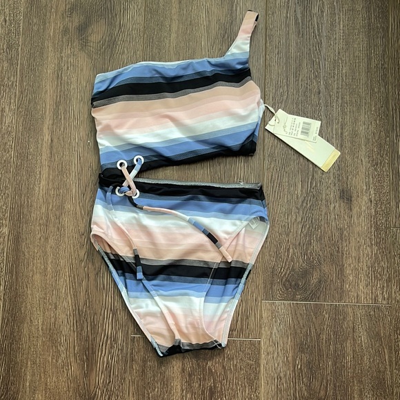 Gottex Collection Alba One Shoulder Cut Out Monokini One Piece Swimsuit - Picture 3 of 10